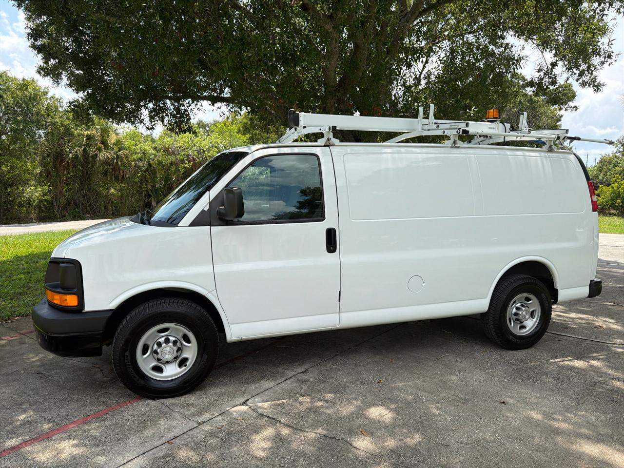 chevrolet express cargo 2016 1GCWGAFF5G1245436 image chevrolet express cargo 2016 1GCWGAFF5G1245436 image